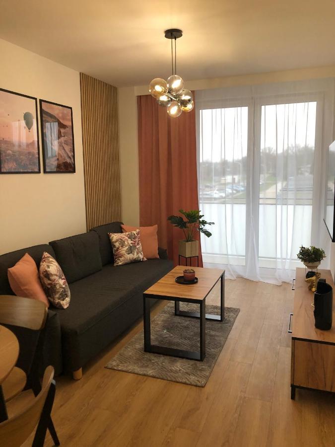 Apartament Pileckiego Nowy Dwor Mazowiecki Modlin Airport Eksteriør bilde